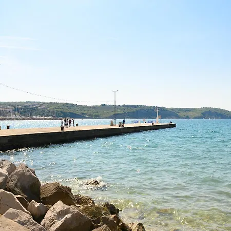Daire Korak Do Morja Izola